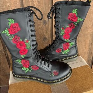 Dr. Martens vonda boots tall